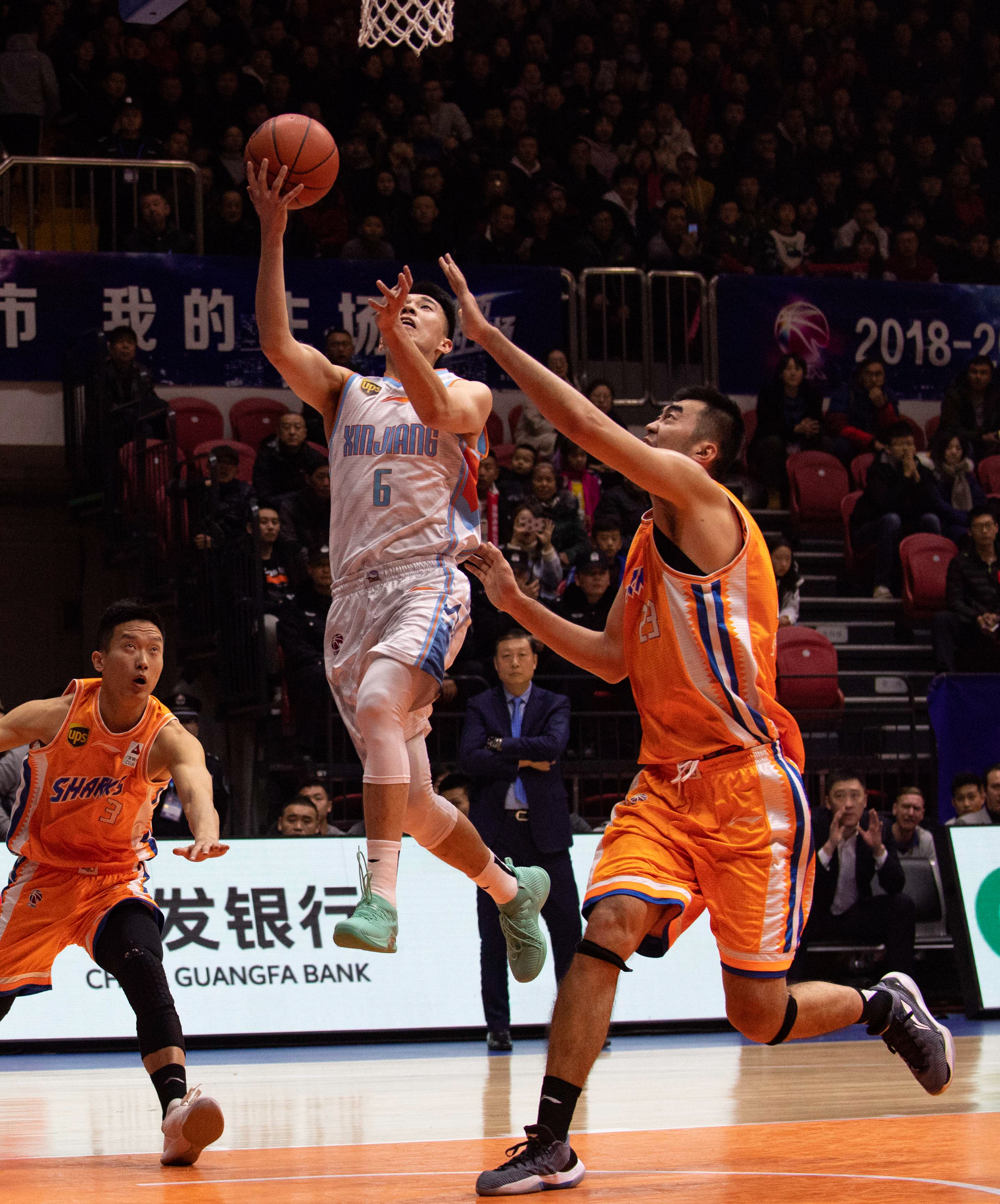 下来比赛中 下来比赛中