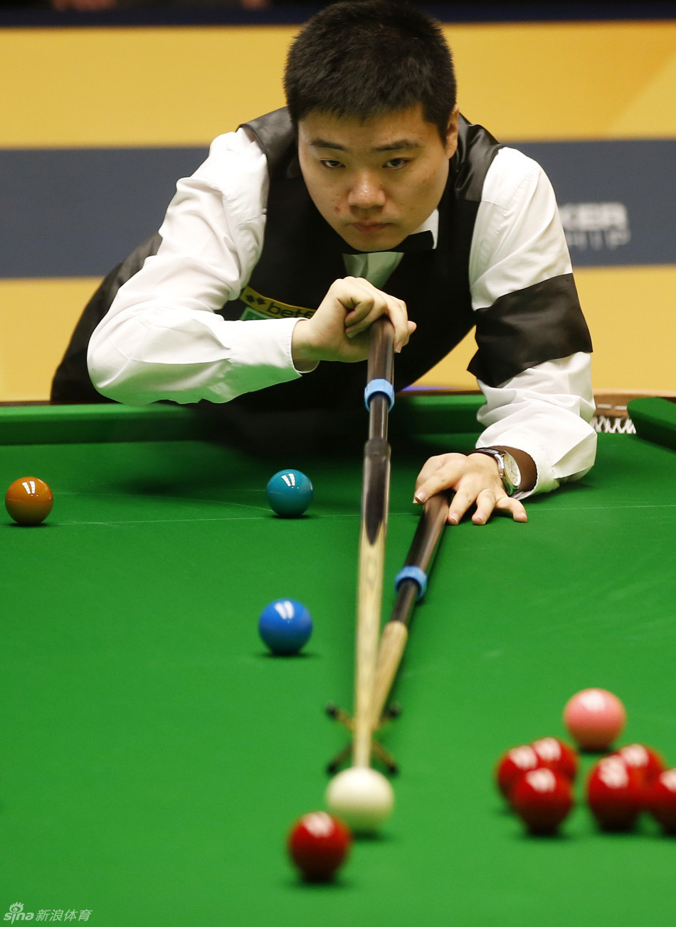 锋线对抗 锋线对抗