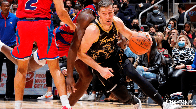 库里与亚历 库里与亚历