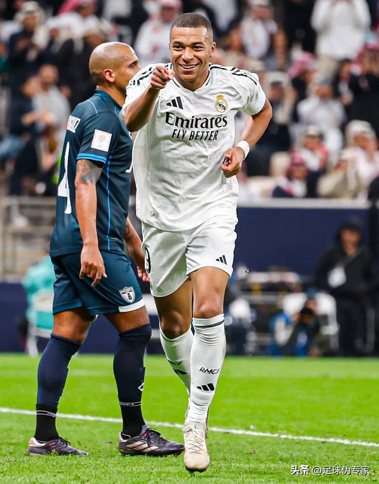 时他仍按基 时他仍按基